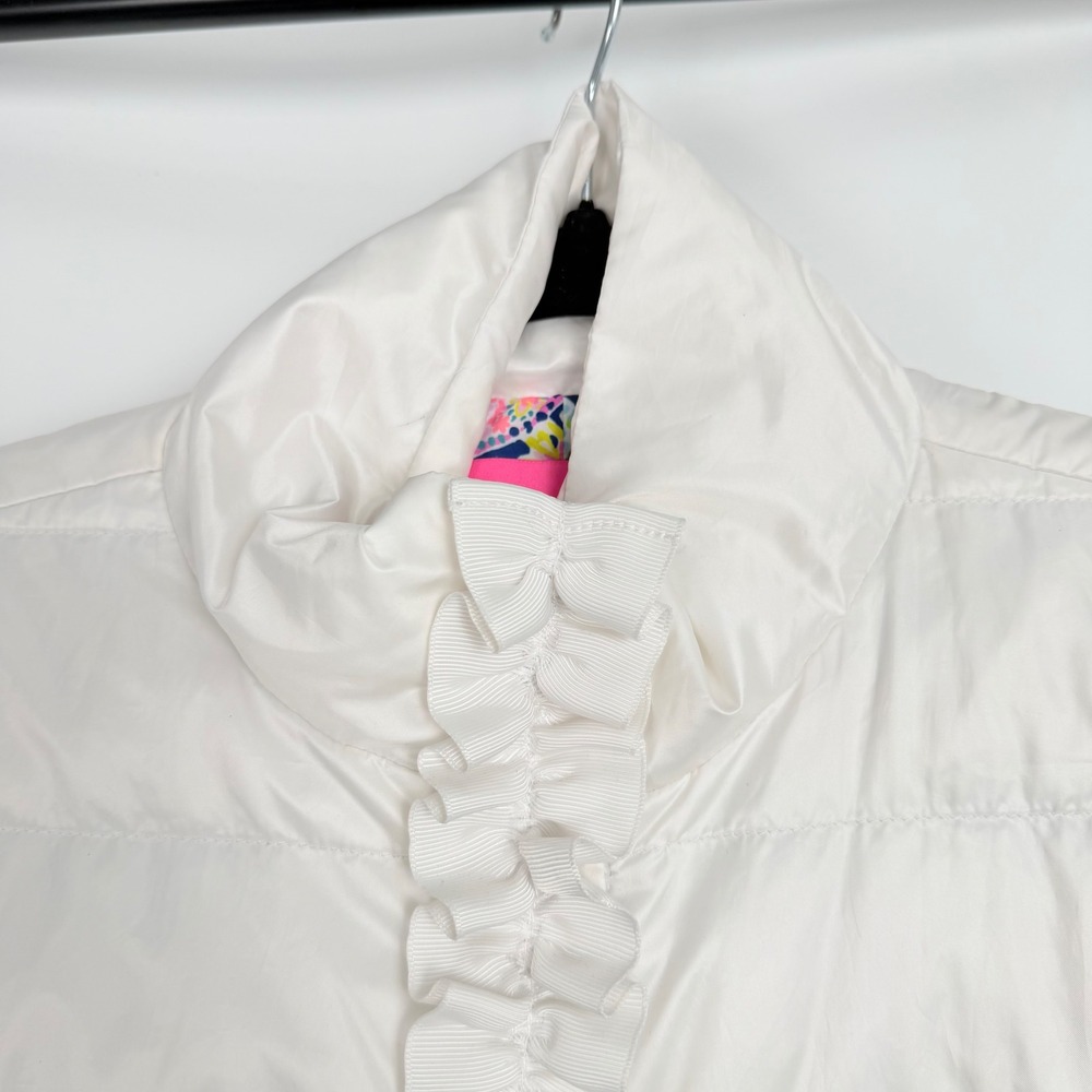 Lilly Pulitzer Women's White Ruffle Down Preppy Soft Girl Puffer Jacket Size 2 - Picture 6 of 13